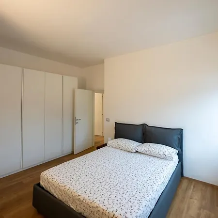 Le Di Ferdinando Apartament Lecco